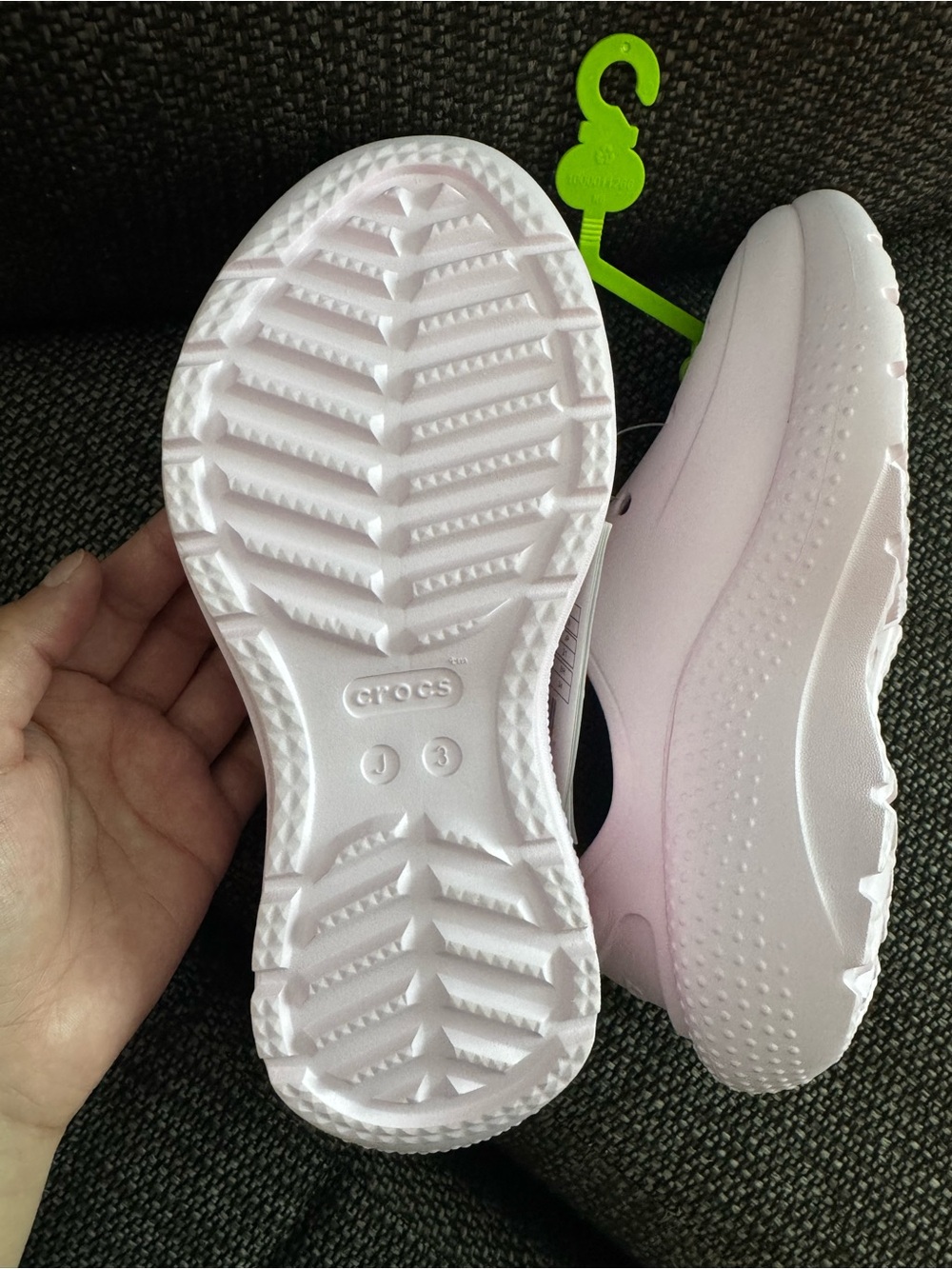 Crocs Milk Pink sneakers size J3/5w - Picture 6 of 8